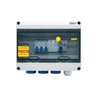 Optimisez et sécurisez votre installation avec le coffret de jonction AC 3 entrées, conçu pour centraliser jusqu’à 3 sources AC (micro-onduleurs, batteries, prises solaires) vers une sortie unique sécurisée. Pré-équipé avec disjoncteur différentiel type B, 3 disjoncteurs indépendants et un parafoudre intégré (SPD), il garantit une protection complète contre fuites, surintensités et surtensions. Robuste avec son boîtier IP65 – IK10, il est parfaitement adapté à une installation intérieure ou extérieure. 